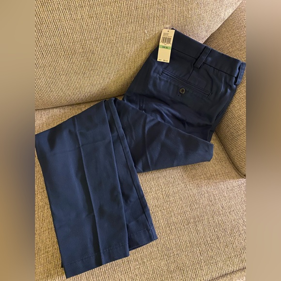NWT men’s Izod Blue Chinos - Picture 6 of 8